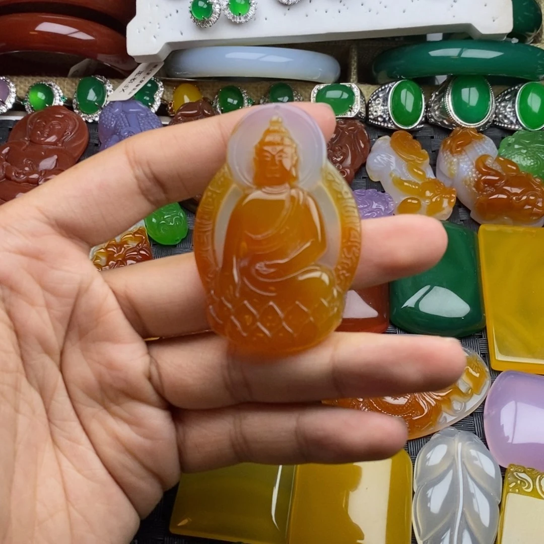 玛瑙/玉髓颈饰未镶嵌