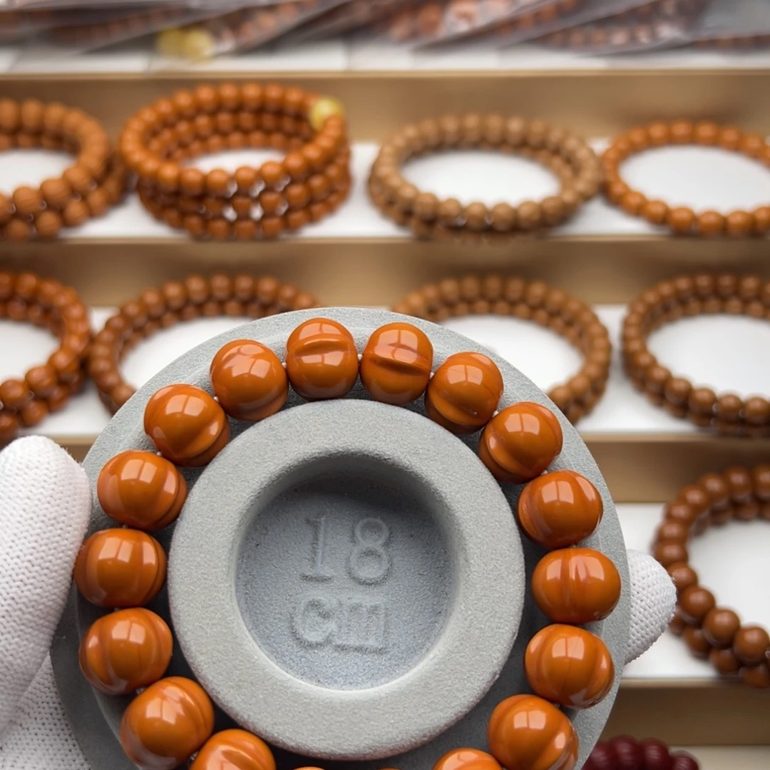 喵***～核桃聚宝盆大鲨鱼