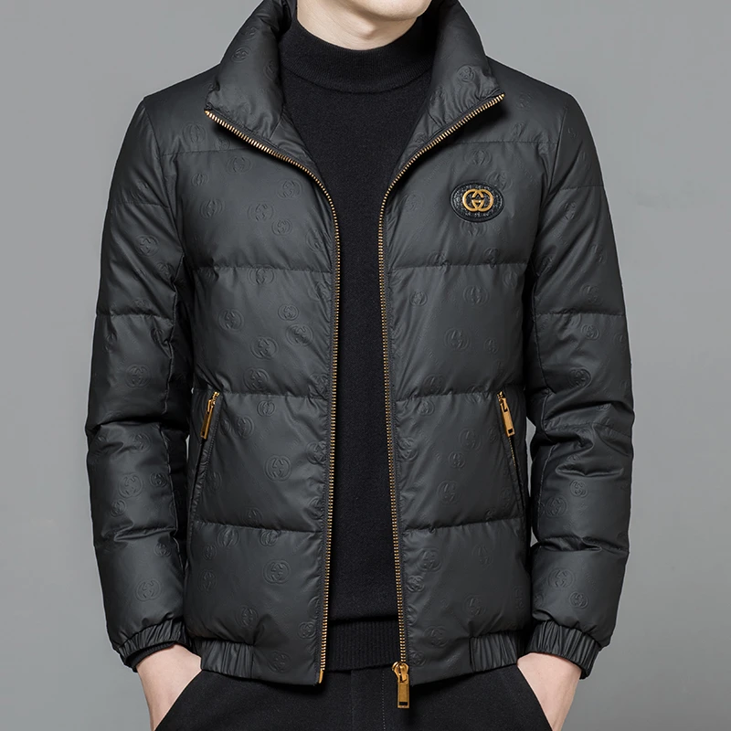 KANMALENLY/肯梅灵列冬季时尚字母拉链立领白鸭绒羽绒服男士短款