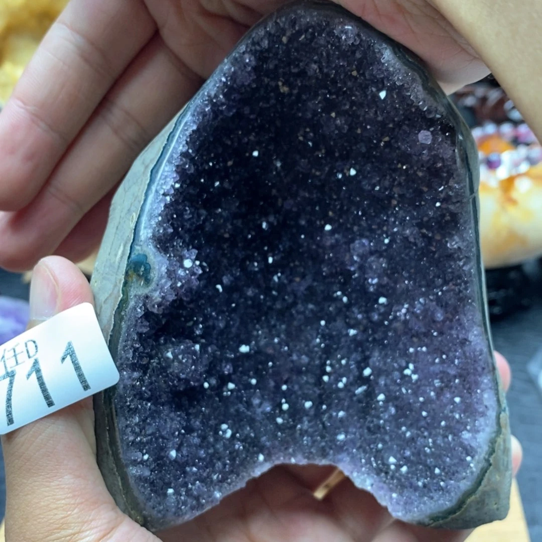 未镶嵌水晶大型摆件（非配饰）