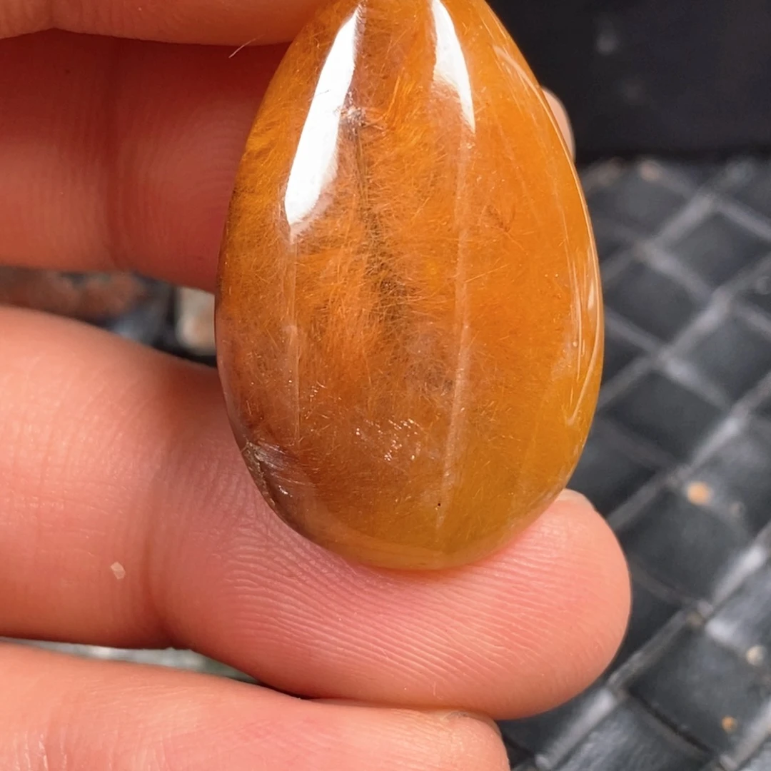 未镶嵌颈饰水晶水晶