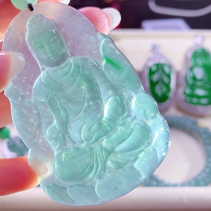 翡翠颈饰未镶嵌天然