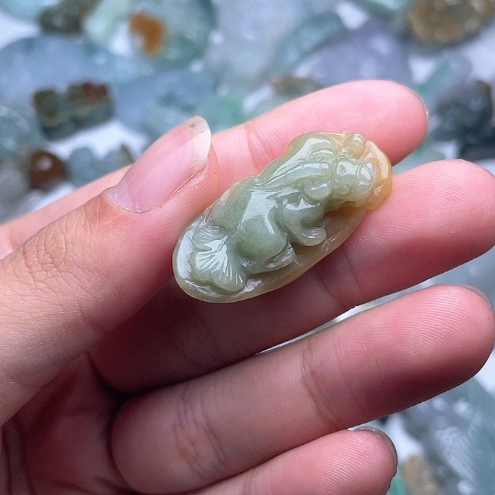 颈饰未镶嵌翡翠翡翠