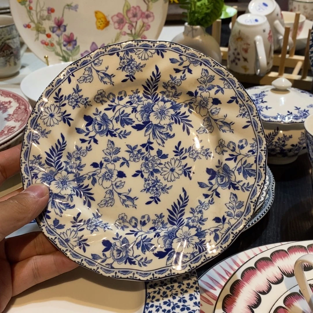 瓷微瑕浅色青花两个