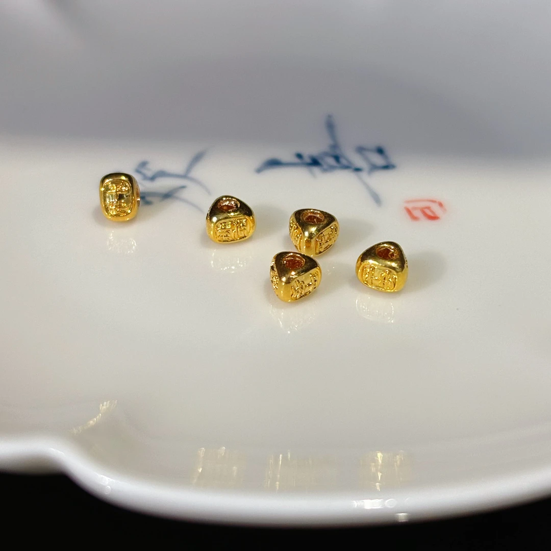 18k金 吉言吉语 三角配件  4002  多样性发一件