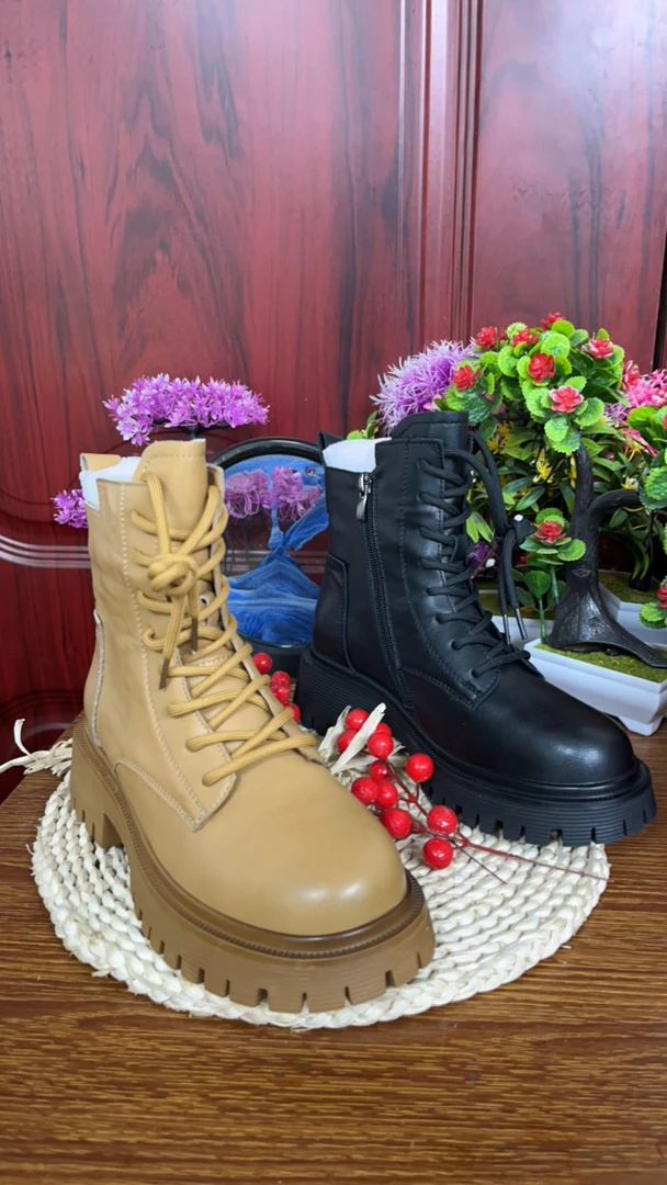 缘缘秋冬英伦风系带时装靴马丁靴2256 2