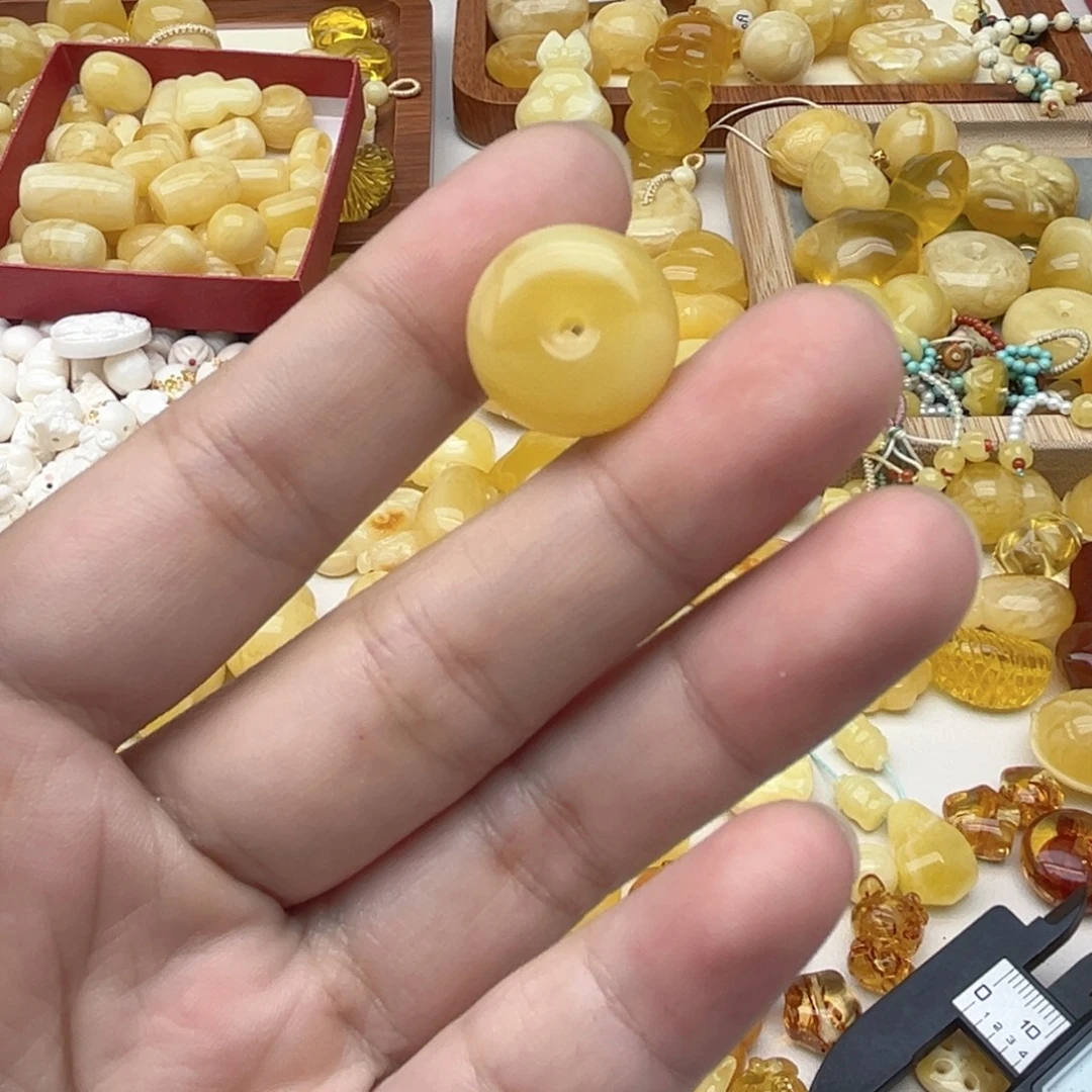 裸石蜜蜡未镶嵌配饰