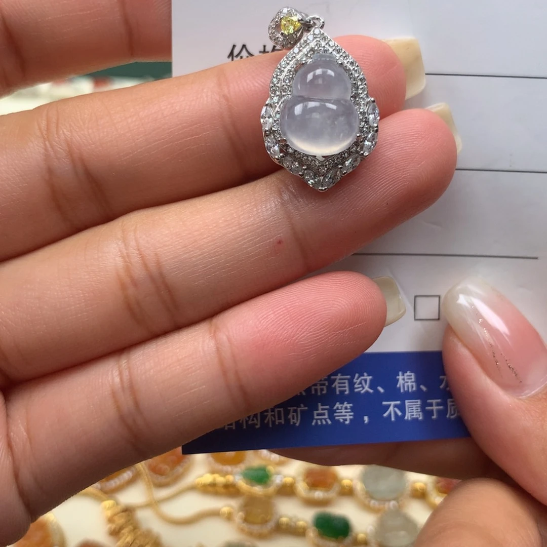 颈饰银S925镶嵌翡翠