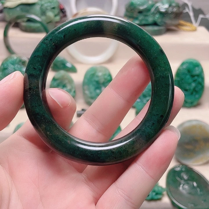 2***0未镶嵌独山玉手镯