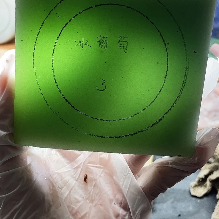 石英质玉未镶嵌手镯定制