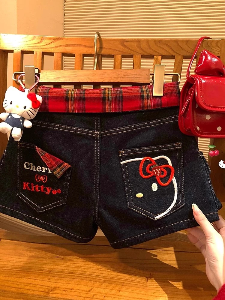 kitty猫刺绣格子拼接牛仔短裤女夏季辣妹低腰显瘦修身包臀热裤子