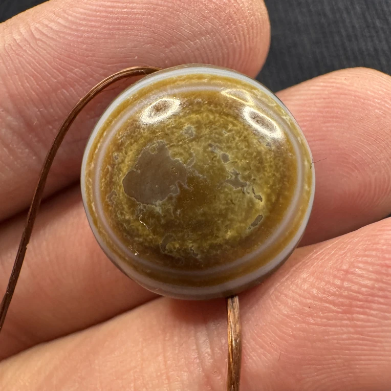 藏系到代缠丝玛瑙珠