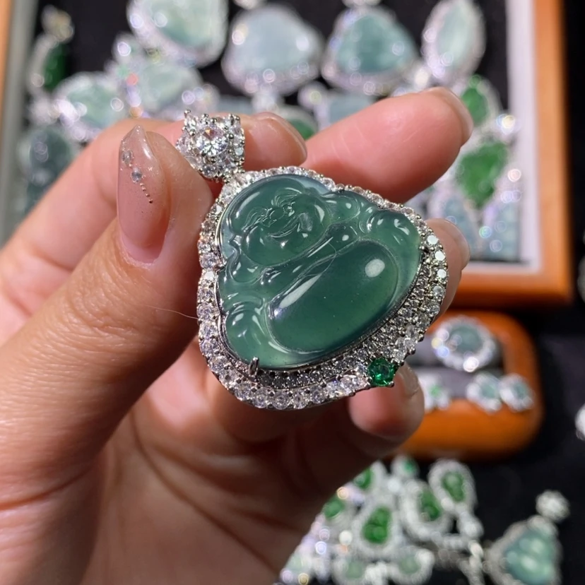 【闪购商品】翡翠颈饰未镶嵌天然