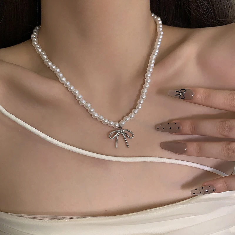 铜合金项链 珍珠蝴蝶结项链女小众高级感气质锁骨链轻奢爆款颈链