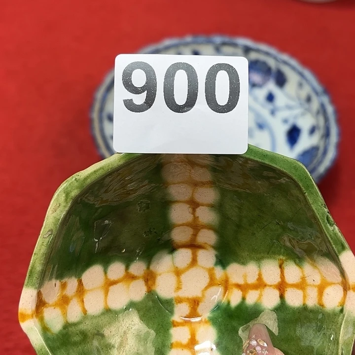 瓷片
