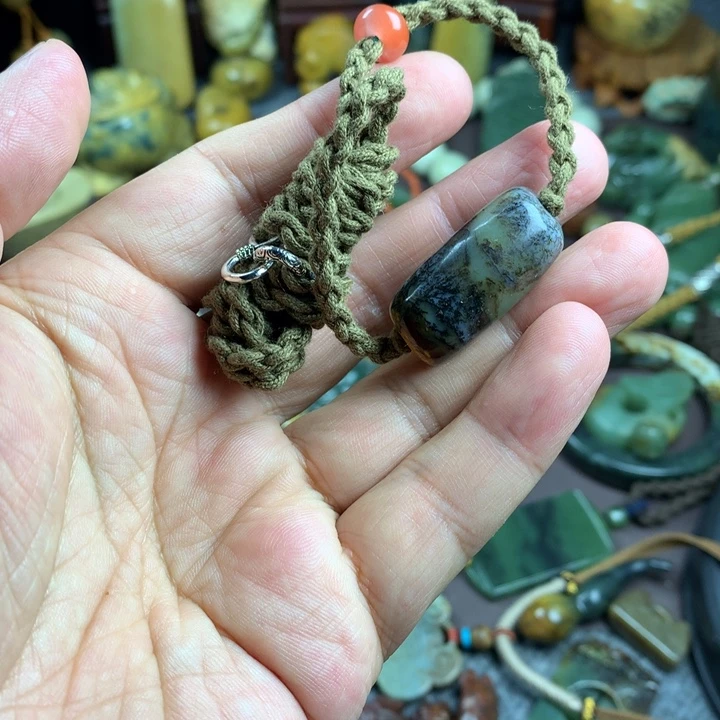 吊坠(赠链)未镶嵌岫岩河磨玉（透闪石质玉）超****༖