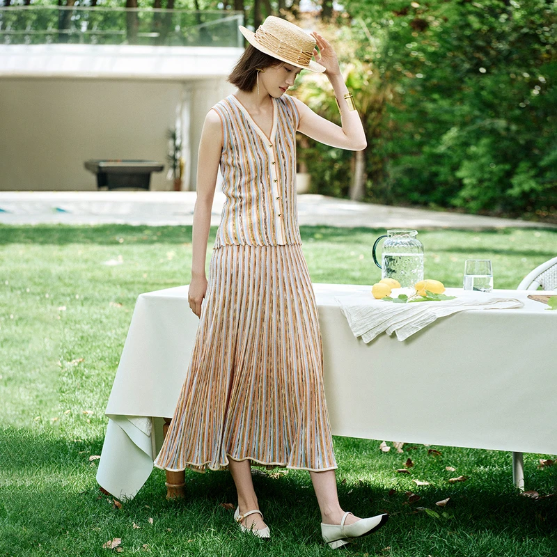 EP雅莹2025新款女装 进口花式纱中长款显瘦针织半身裙9306A