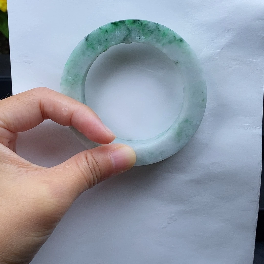 未镶嵌手镯定制翡翠