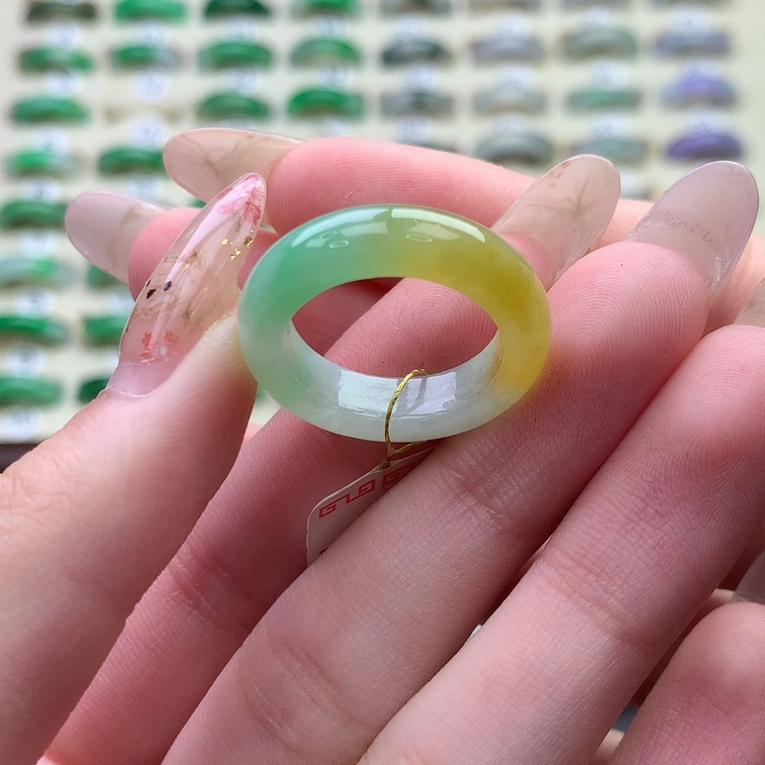 翡翠未镶嵌戒指港16