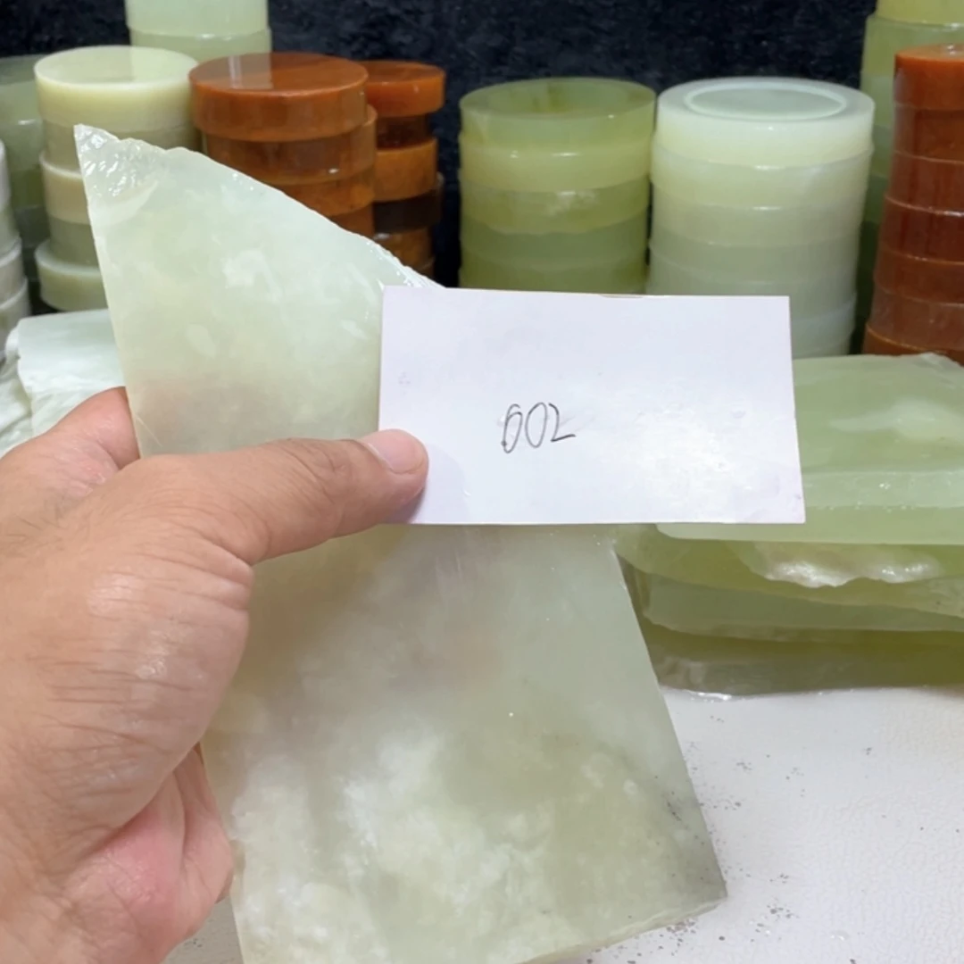【闪购商品】蛇纹石玉未镶嵌珠宝半成品好****伴