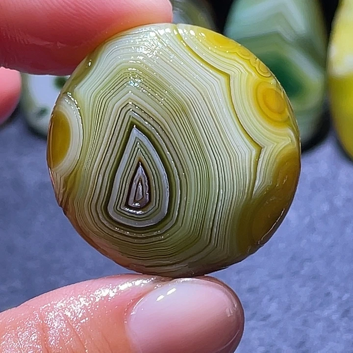 玛瑙/玉髓未镶嵌珠宝奇石