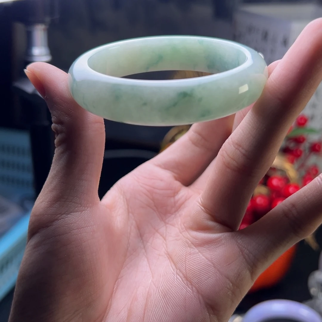 未镶嵌手镯翡翠海*