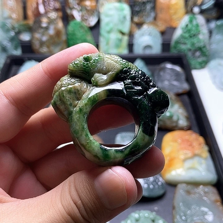 元***米颈饰未镶嵌翡翠翡翠a货