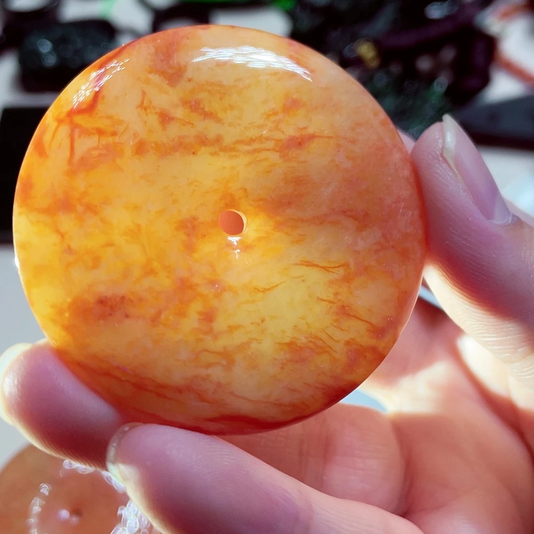 翡翠未镶嵌颈饰先鉴后发一物一证