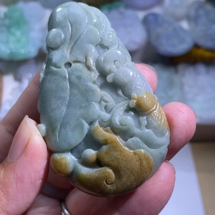 【闪购商品】颈饰未镶嵌翡翠鱼