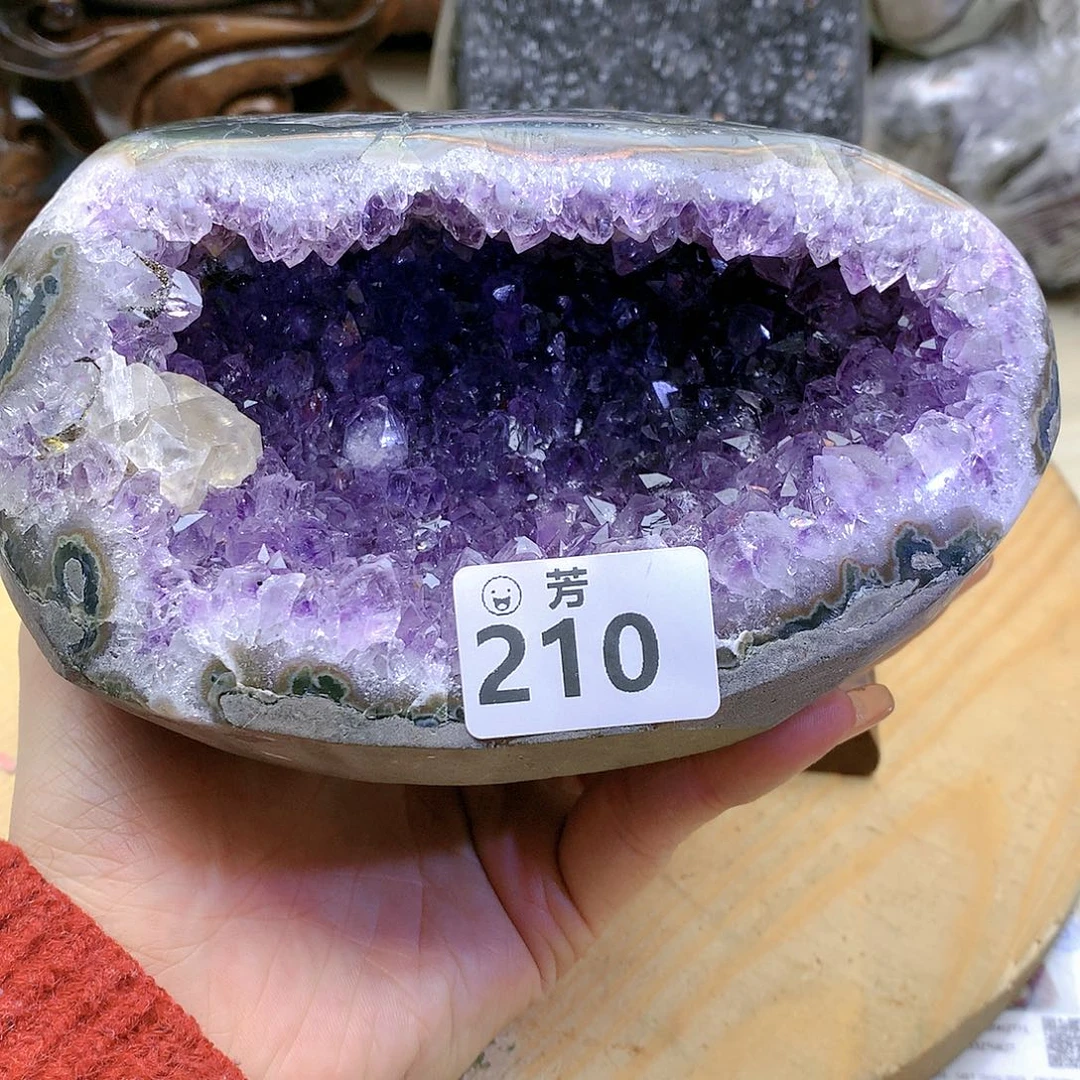 紫晶大型摆件（非配饰）未镶嵌