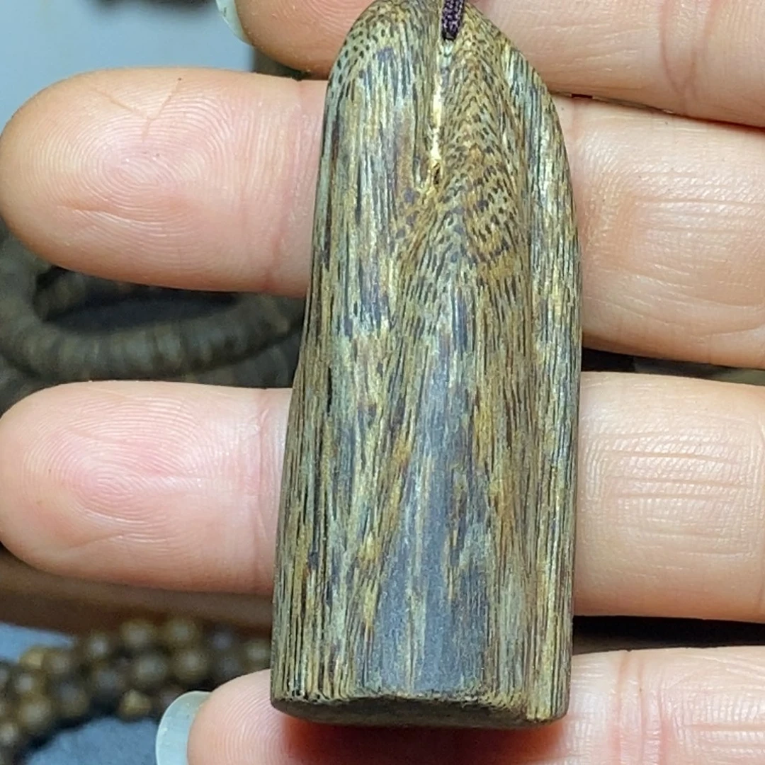 阿***哥沉香沉香碎屑随形牌