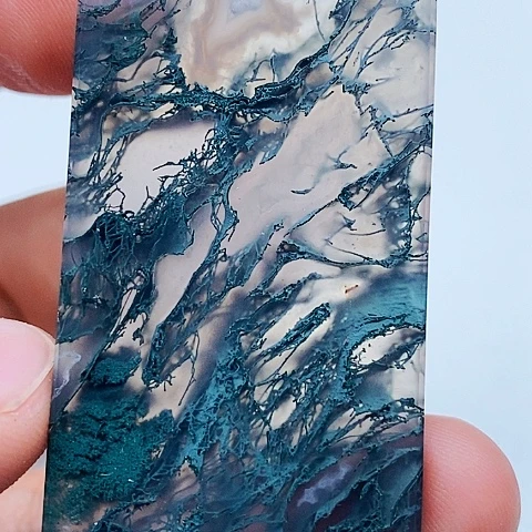 玛瑙/玉髓颈饰未镶嵌哈*克