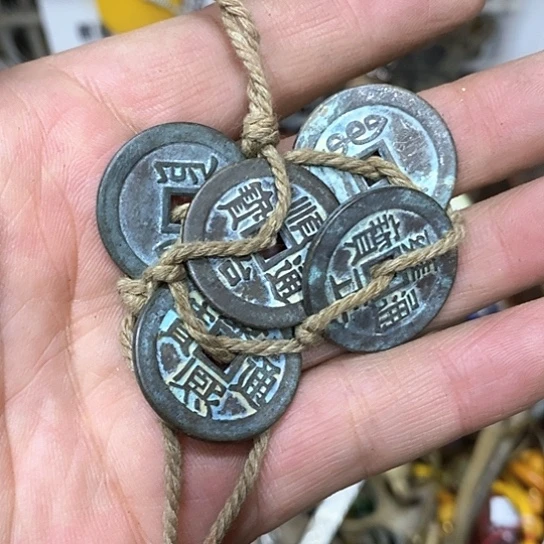 只***凡铜器工艺品有限公司