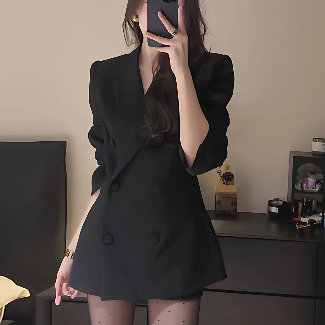 2026超火黑色收腰西装外套女秋季新款气质高级感小个子西服上衣