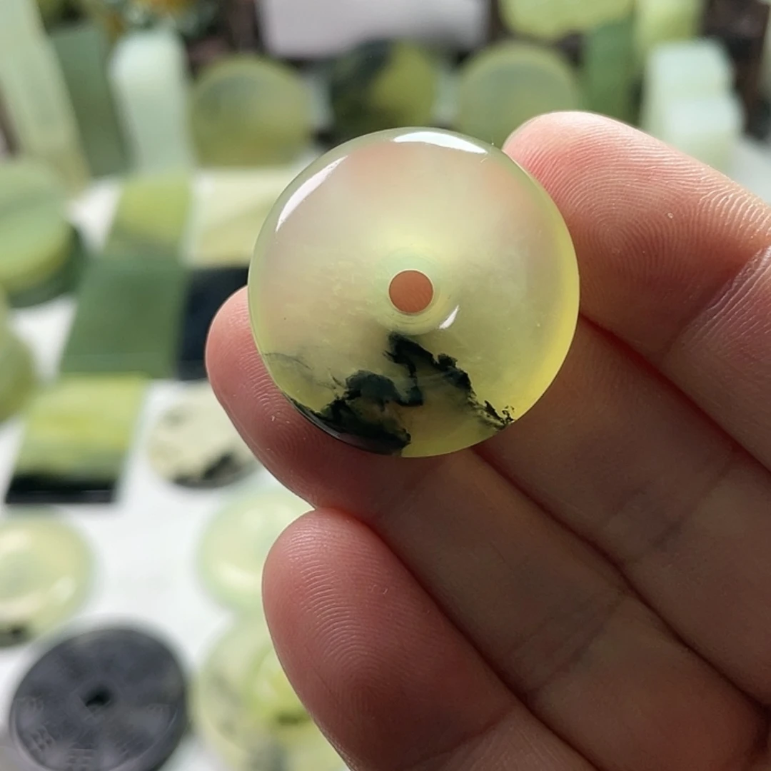 【闪购商品】岫玉挂件未镶嵌整***?