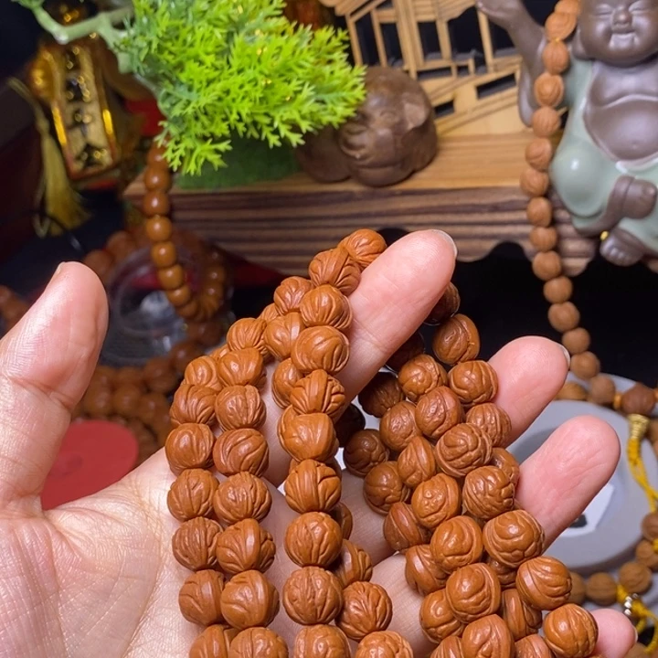 红***枫桃核手串秦岭野生玉龙脊脖挂