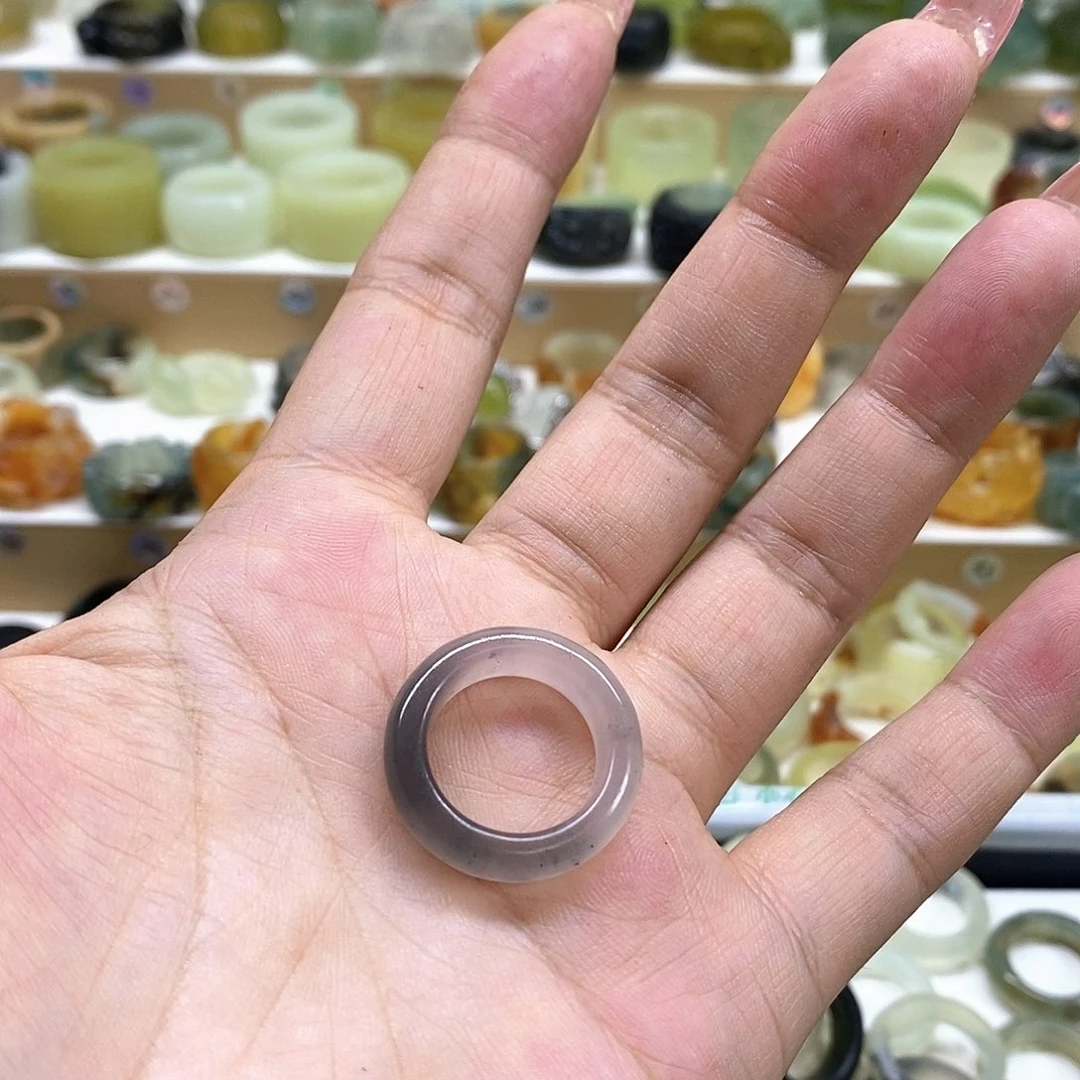 煎***单岫玉未镶嵌天然玉石戒指