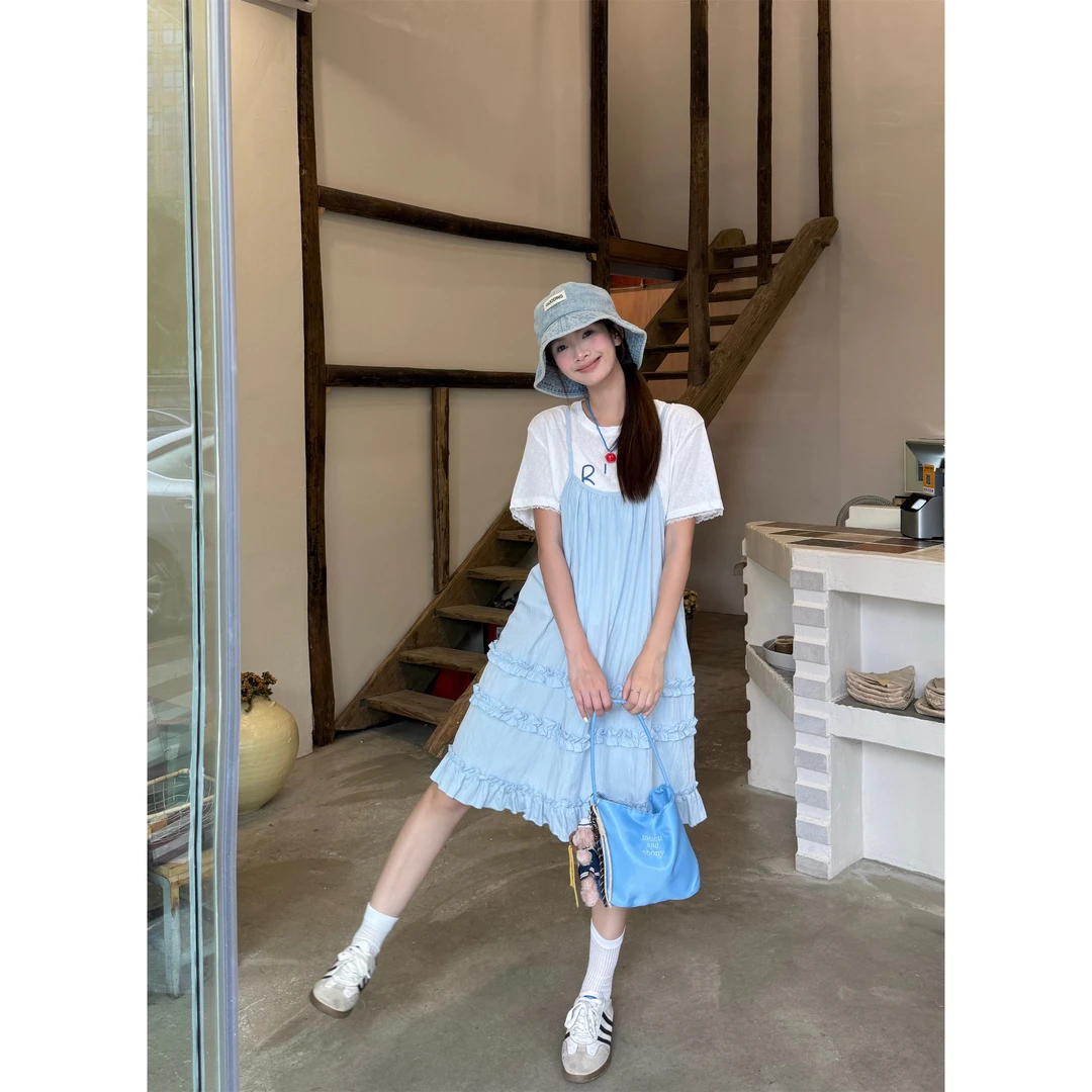 2025夏季新款温柔风蓝色宽松荷叶边中长款吊带连衣裙a字裙女chic