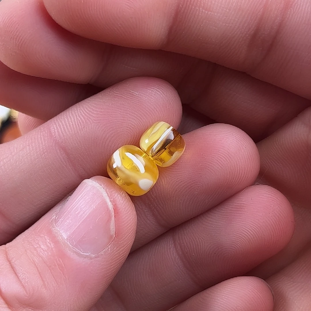 易***～蜜蜡未镶嵌珠宝奇石