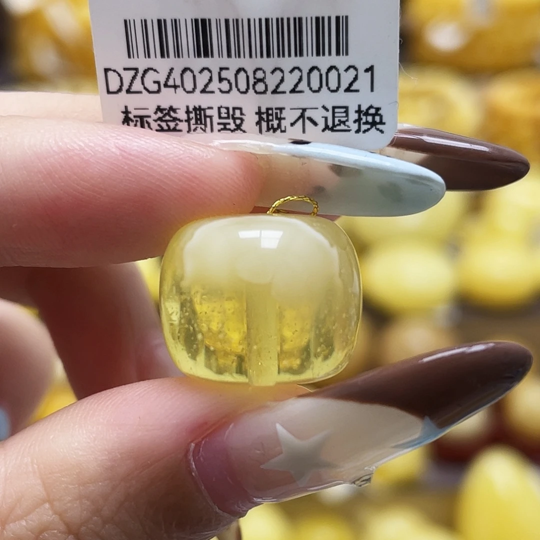 琥珀未镶嵌裸石16.2*13.4mm老型瑕