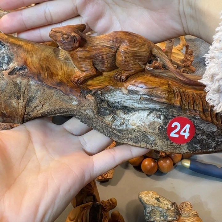 崖柏摆件手把件等