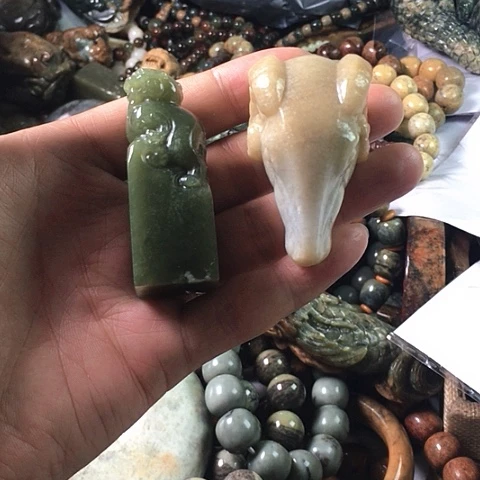 岫岩河磨玉（透闪石质玉）未镶嵌挂件
