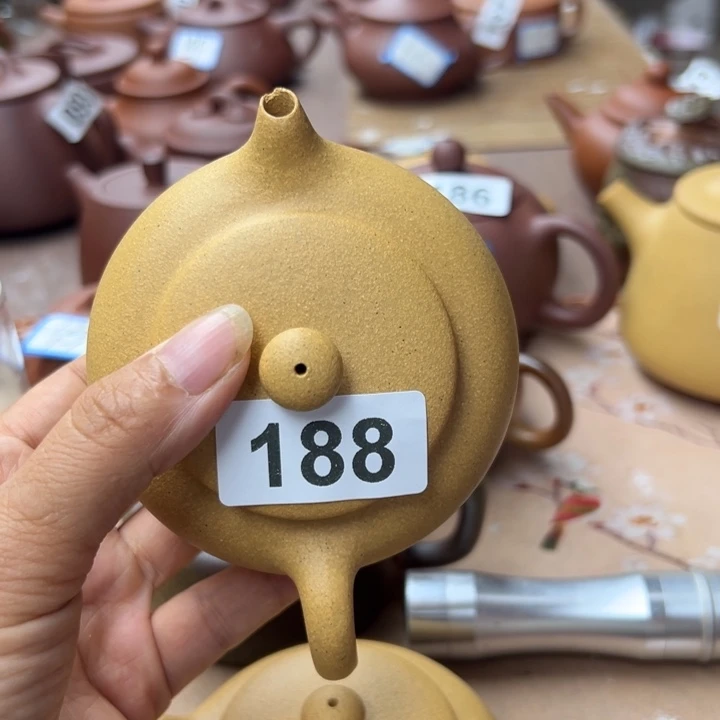 H***华茶壶紫砂黄金段大瑕疵