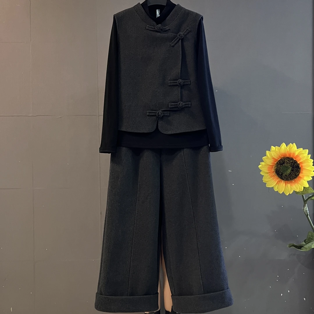 新款时尚气质高级感国风复古盘扣显瘦马甲➕打底衫➕阔腿裤三件套