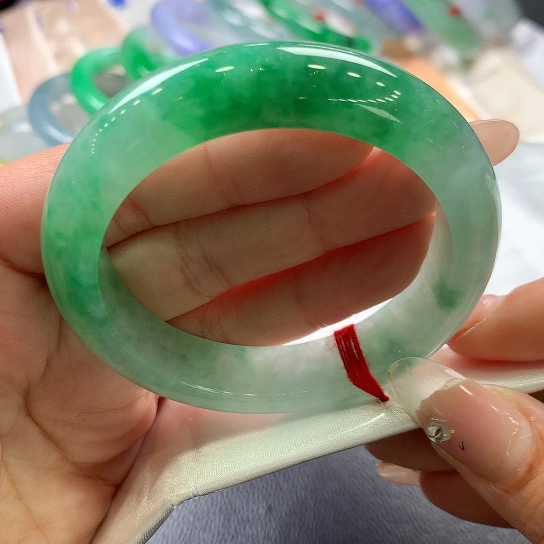 翡翠未镶嵌手镯53.9正