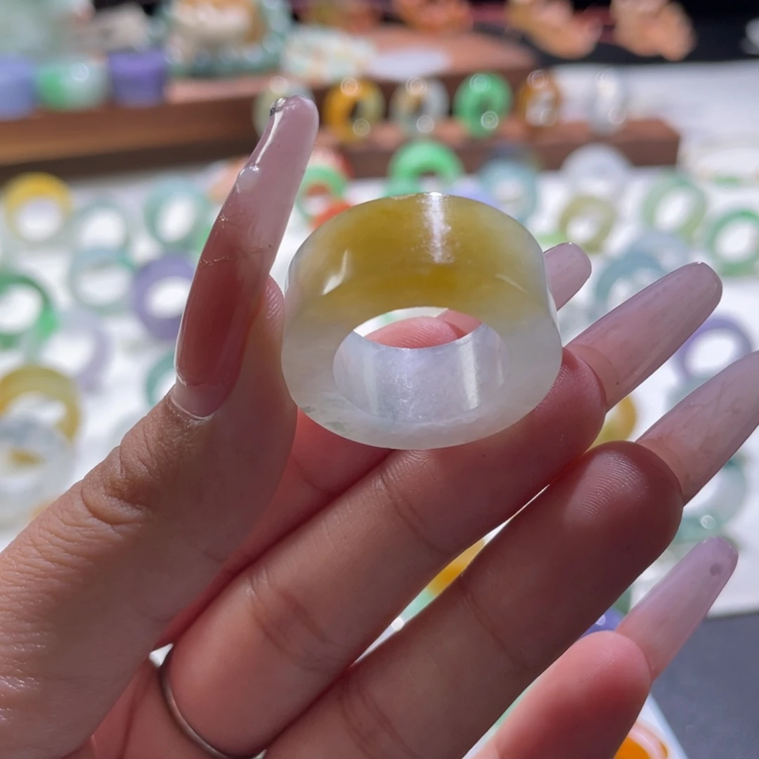 未镶嵌定制翡翠翡翠