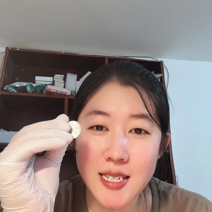 其他普通金属千禧龙币