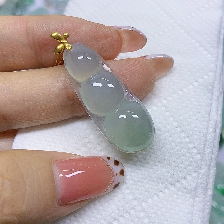 ****烟颈饰18K金镶嵌翡翠挂件