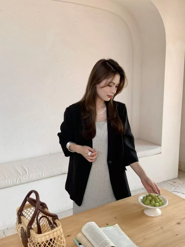 七分袖轻薄休闲西装短款春秋职场女装职业修身设计师西装外套9235