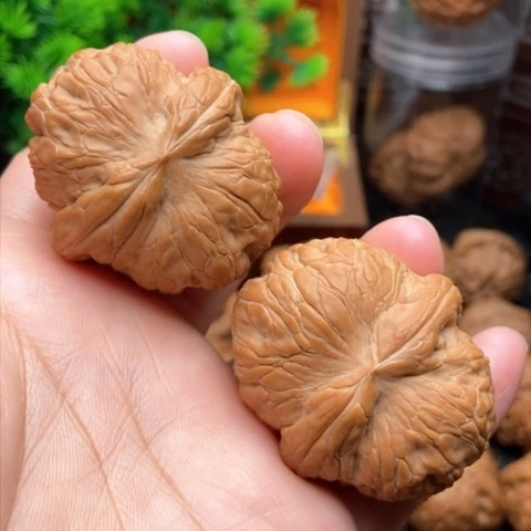 文玩核桃吊坠平谷元宝43全品